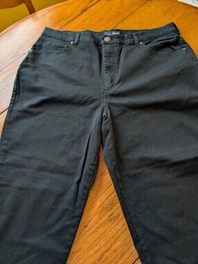 Basic Editions Size 18 Short Black Denim Jeans